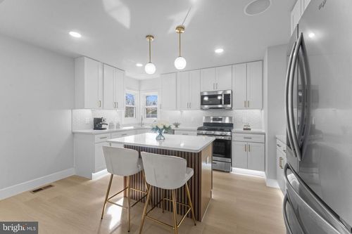 9603 Woodland Ave, LANHAM, MD, 20706-4023 | Card Image