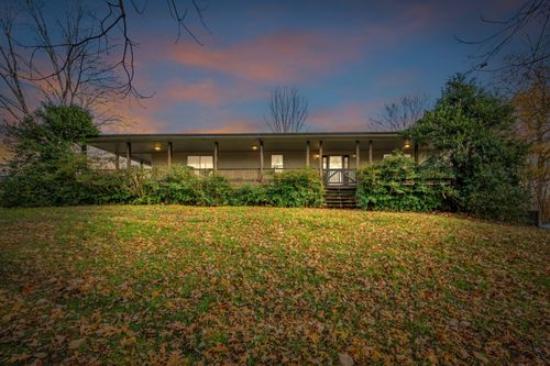 857 Indian Mound Rd, Indian Mound, TN, 37079-5438 | Card Image