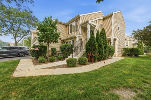 2042 Windemere Cir, Schaumburg, IL, 60194-4416 | Card Image