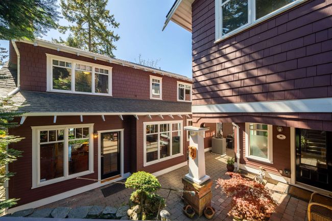 14732 Upper Roper Avenue, House other with 4 bedrooms, 3 bathrooms and 3 parking in White Rock BC | Image 28
