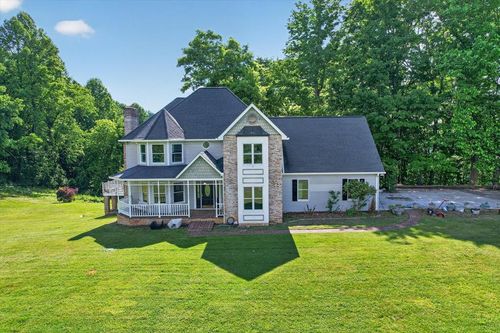 1335 Green Acres St, Pounding Mill, VA, 24637-3975 | Card Image