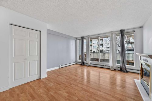 10-1815 26 Ave Sw, Calgary, AB, T2T1E2 | Card Image
