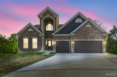 8032 Cotswald Trl, Cottleville, MO, 63304-8062 | Card Image