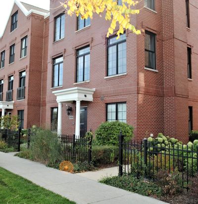 1896 Patriot Boulevard, Townhouse with 3 bedrooms, 3 bathrooms and 2 parking in Glenview IL | Image 1