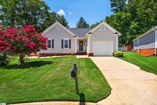 6 Mountain Trace Ct, Greenville, SC, 29609-1400 | Card Image