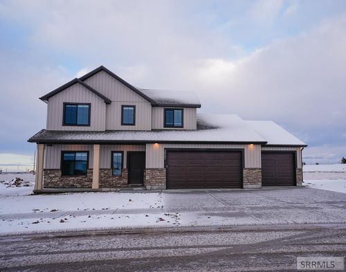 2927 N Grant Ave, Idaho Falls, ID, 83401-6769 | Card Image