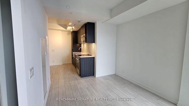 814 - 270 Dufferin St, Condo with 1 bedrooms, 1 bathrooms and null parking in Toronto ON | Image 6