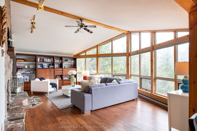 1063 Lakeview Rd, House other with 5 bedrooms, 2 bathrooms and 3 parking in Utterson ON | Image 12