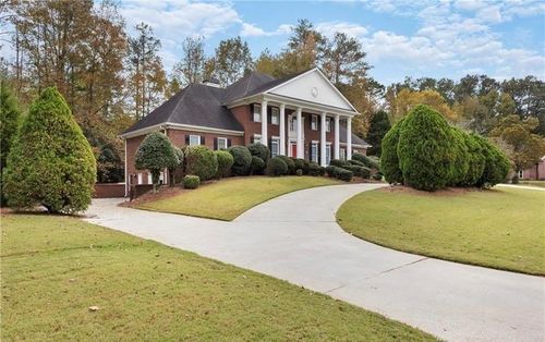 110 Emerald Lake Dr, Fayetteville, GA, 30215-5061 | Card Image