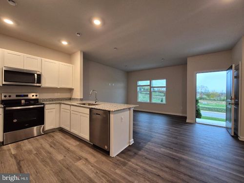 141 Tigney Dr, STEPHENS CITY, VA, 22655-3924 | Card Image