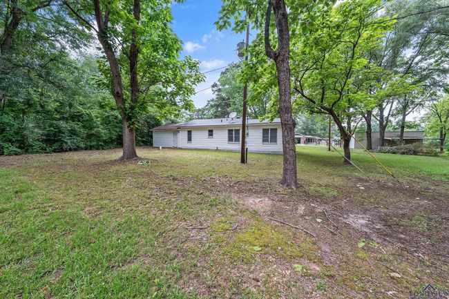 1621 &amp; 1627 Baseball Loop, House other with 5 bedrooms, 3 bathrooms and null parking in Diana TX | Image 44