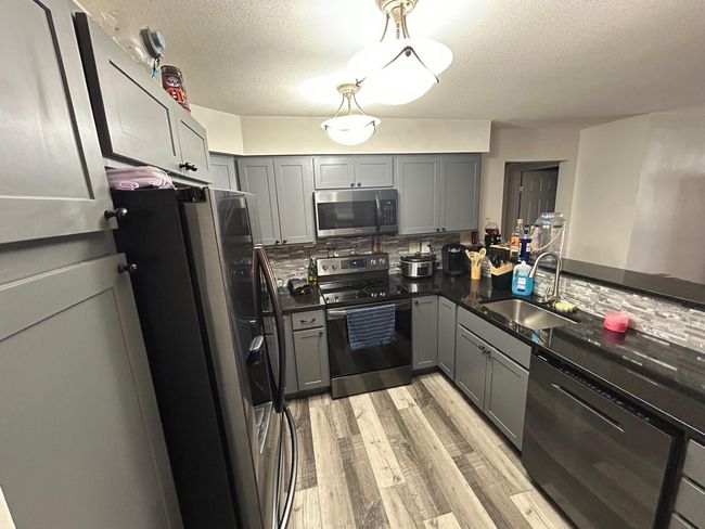 799 Slate Vw, Condo with 2 bedrooms, 2 bathrooms and null parking in Cold Spring KY | Image 4