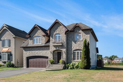 127 Lachaine St, Embrun, ON, K0A1W0 | Card Image