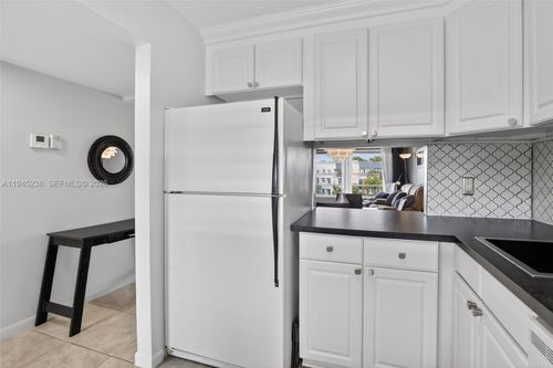 307-7897 Golf Circle Dr, Margate, FL, 33063-7350 | Card Image