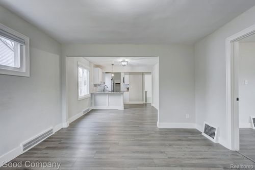 1636 W Troy St, Ferndale, MI, 48220-3156 | Card Image