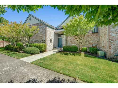 2-16146 Sw 130th Ter, Tigard, OR, 97224-3000 | Card Image