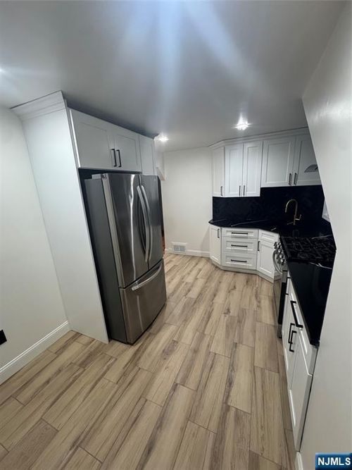 87 Pasadena Ave, Lodi, NJ, 07644-3400 | Card Image