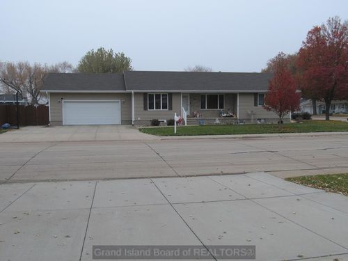2404 W 18th St, Grand Island, NE, 68803-2606 | Card Image