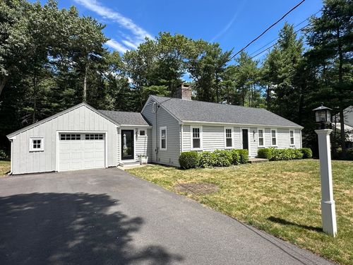 39 Millwood Cir, Norwell, MA, 02061-1818 | Card Image