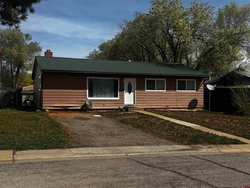 726 E 3rd St, Cortez, CO, 81321-3916 | Card Image
