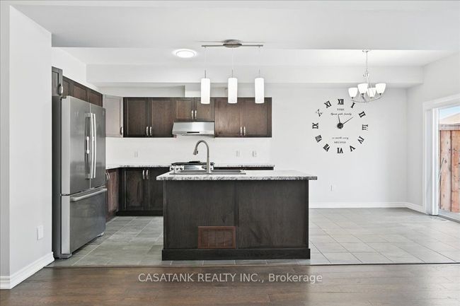 103 Springvalley Cres, House attached with 4 bedrooms, 3 bathrooms and 2 parking in Hamilton ON | Image 16