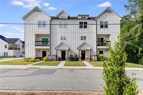 103 W Chandler St, Carrollton, GA, 30117-2201 | Card Image