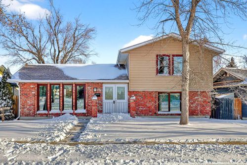 168 Midlake Blvd Se, Calgary, AB, T2X1J1 | Card Image