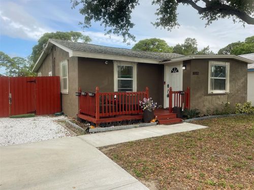 8002 48th Ave N, St Petersburg, FL, 33709-2204 | Card Image