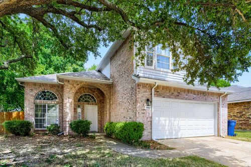 1153 Regal Dr, Garland, TX, 75040-7588 | Card Image