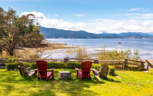 116 Acland Rd, Salt Spring Island, BC, V8K2N6 | Card Image
