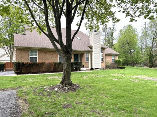 3-33377 Norfolk St, Livonia, MI, 48152-1335 | Card Image