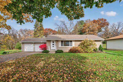 204 Woodland Drive, Burnsville, MN, 55337 | Card Image