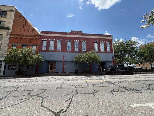 112 N Travis St, Sherman, TX, 75090-5921 | Card Image