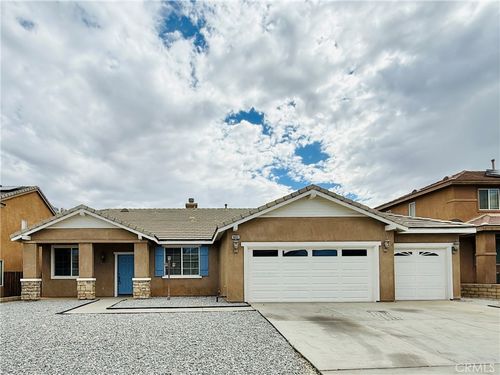 14607 Grouse Rd, Victorville, CA, 92394-7617 | Card Image