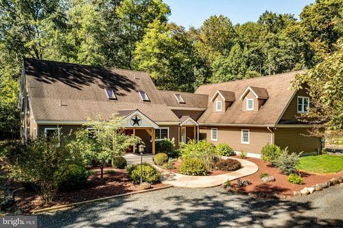 661 Henning Rd, PERKIOMENVILLE, PA, 18074-9337 | Card Image