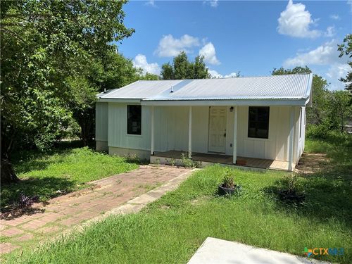 202 Cottage St, Seguin, TX, 78155-6904 | Card Image