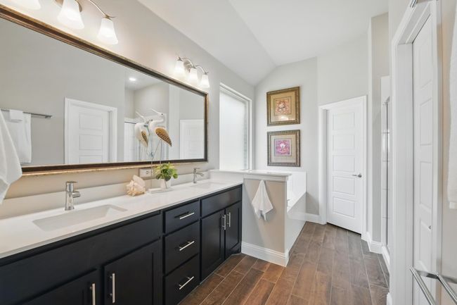 2172 Knightsgate Rd, House other with 4 bedrooms, 2 bathrooms and null parking in Argyle TX | Image 17