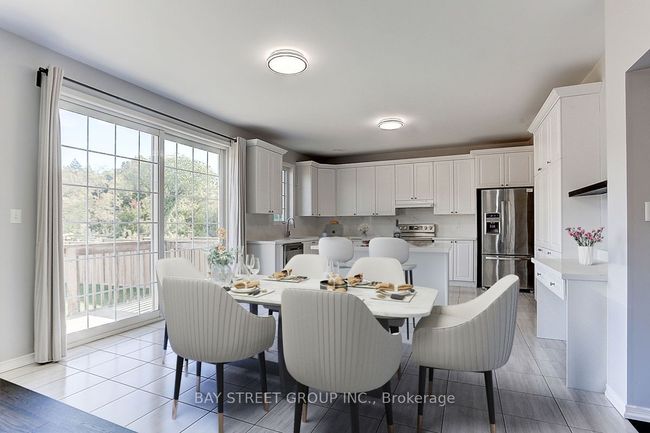 2433 Equestrian Cres, House other with 4 bedrooms, 4 bathrooms and 4 parking in Oshawa ON | Image 6