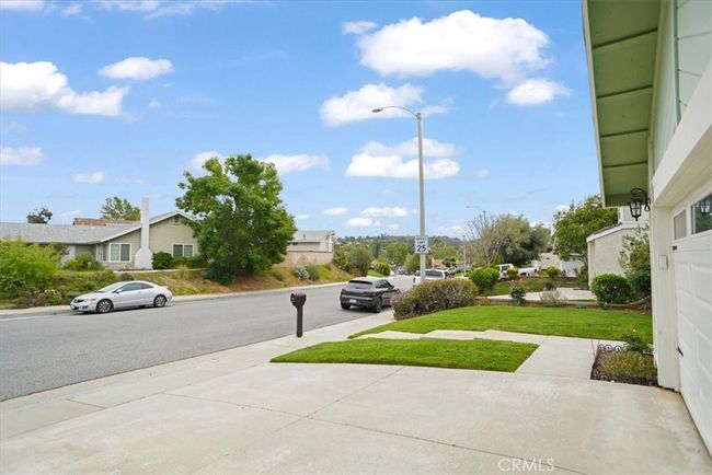 27945 Sycamore Creek Dr, House other with 4 bedrooms, 2 bathrooms and 2 parking in Valencia CA | Image 22