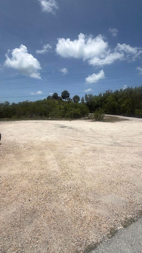 1 Blue Water Dr, Key West, FL, 33040-6103 | Card Image