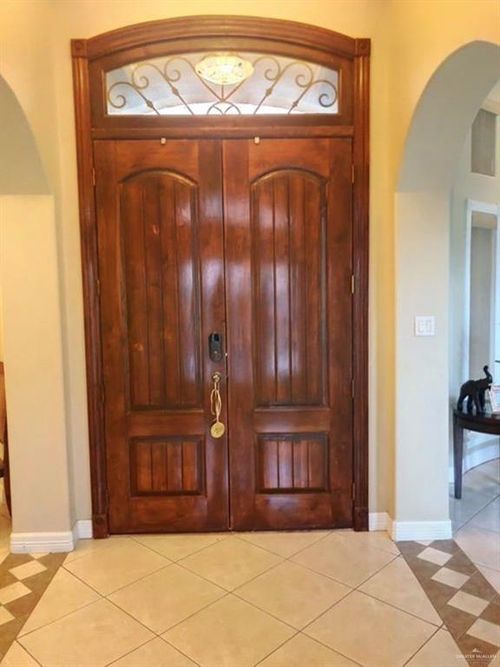 2017 Ludden, Edinburg, TX, 78542-5791 | Card Image