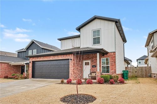 1716 W Broadway Pl, Rogers, AR, 72758-7013 | Card Image