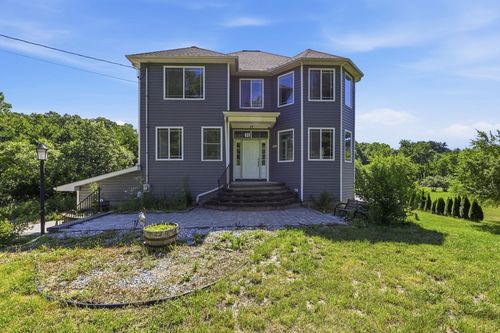 17 Russellville Rd, Westfield, MA, 01085 | Card Image