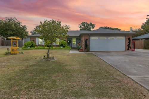 1307 Bradley Ct, Cleburne, TX, 76033-6603 | Card Image