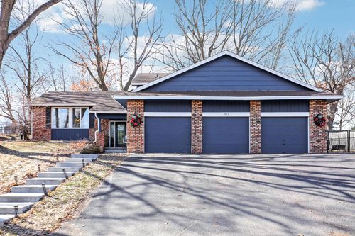 2915 Alvarado Ln N, Plymouth, MN, 55447-1544 | Card Image