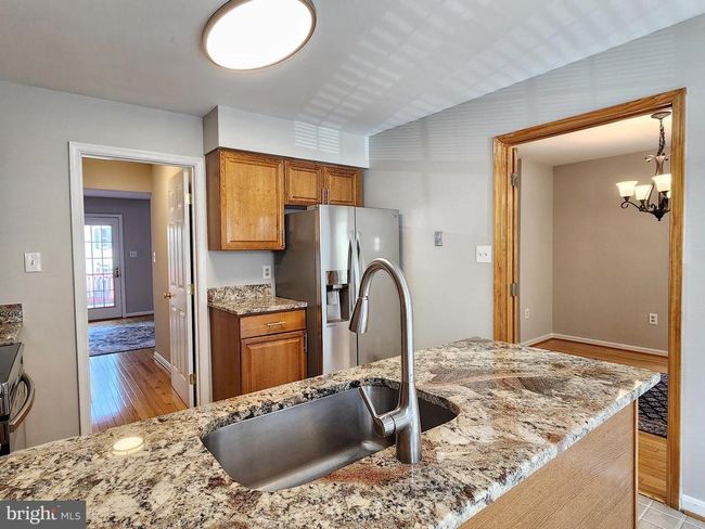 7250 Olde Lantern Way, Townhouse with 3 bedrooms, 4 bathrooms and null parking in SPRINGFIELD VA | Image 18