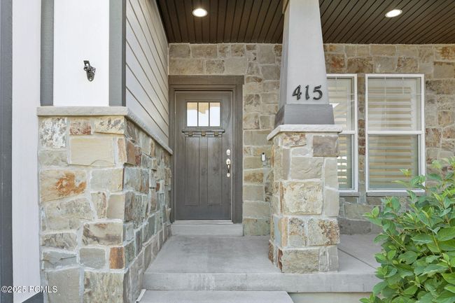 415 E 360, House other with 6 bedrooms, 4 bathrooms and null parking in Midway UT | Image 4