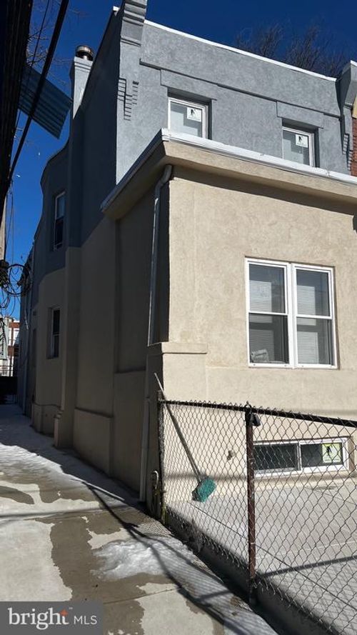 6049 Walton Ave, PHILADELPHIA, PA, 19143-2307 | Card Image