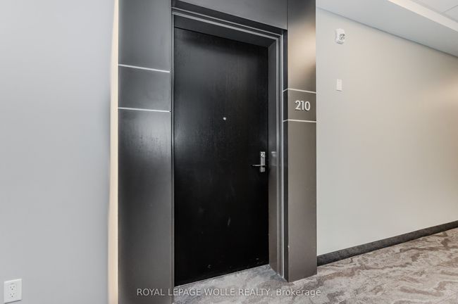 210 - 399 Queen St S, Condo with 1 bedrooms, 1 bathrooms and 1 parking in Kitchener ON | Image 8