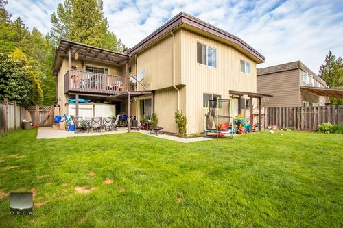 ground-level-1990 Casano Dr, North Vancouver, BC, V7J2R2 | Card Image